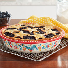 Load image into Gallery viewer, The Pioneer Woman Mazie 9-Inch Pie Pan
